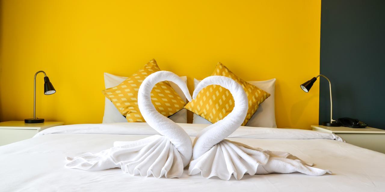 Hotell Two Color Patong
