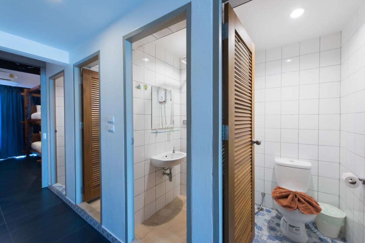 Hotell Two Color Patong